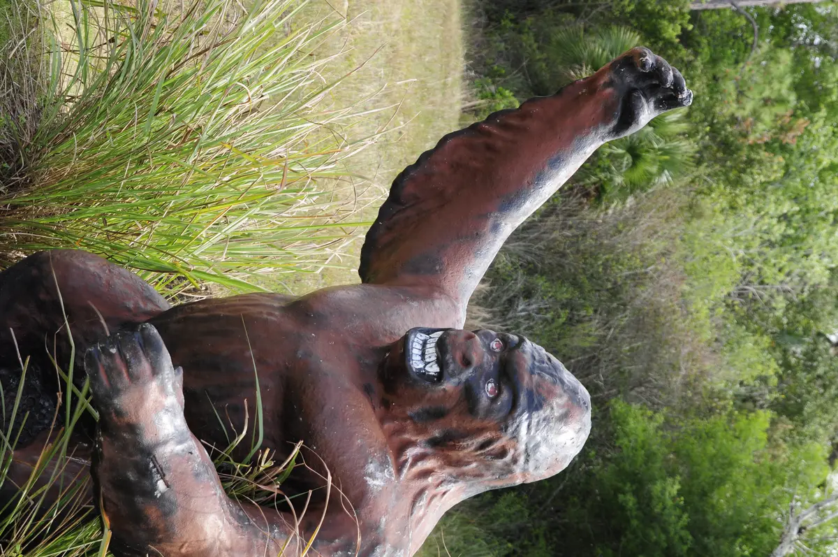 Skunk Ape — illustration