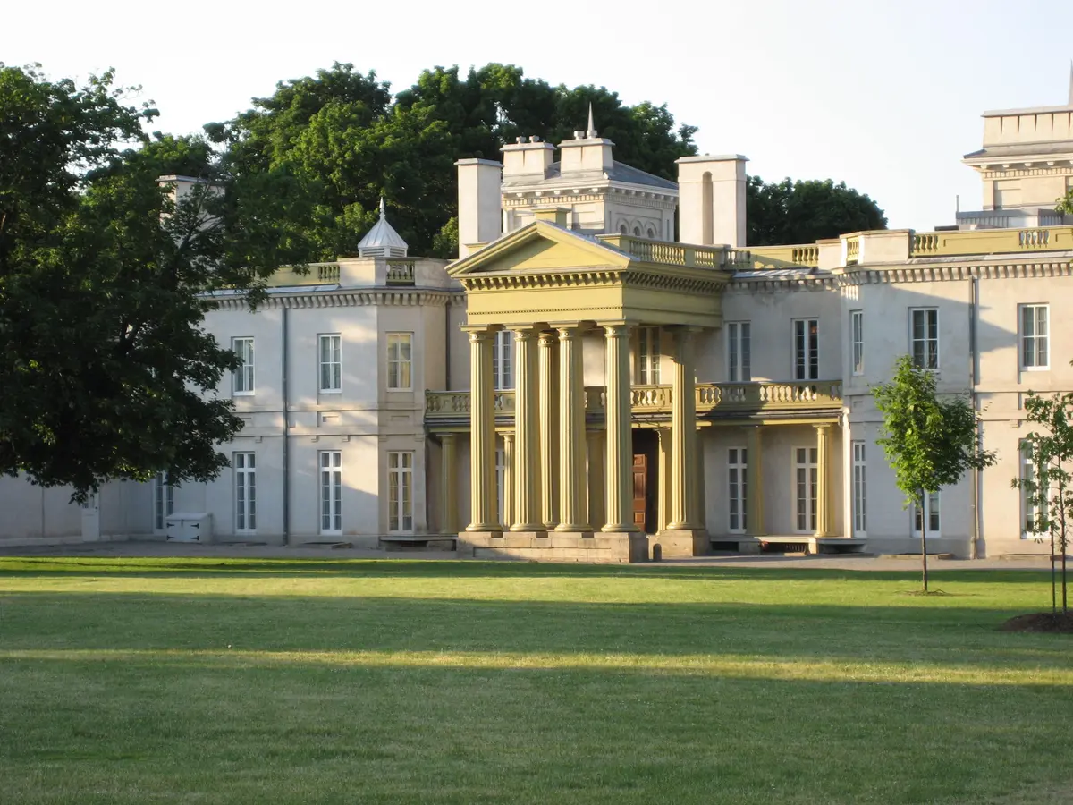 Dundurn Castle, Ontario, Canada