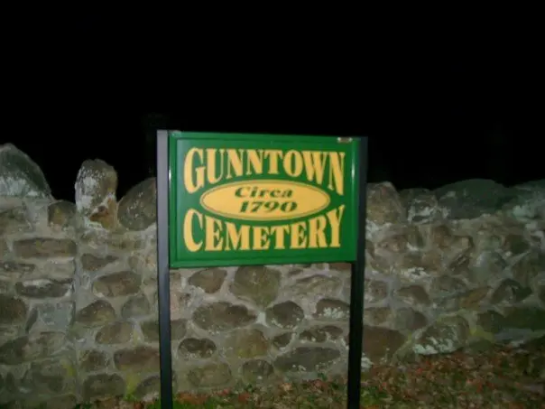 Gunntown Cemetery, Connecticut, United States